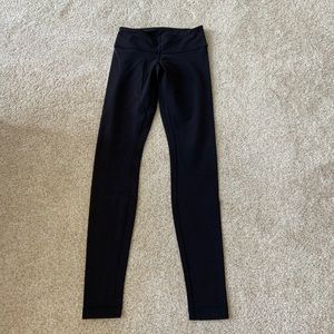 LuLuLemon Wunder Under Leggings Size 4